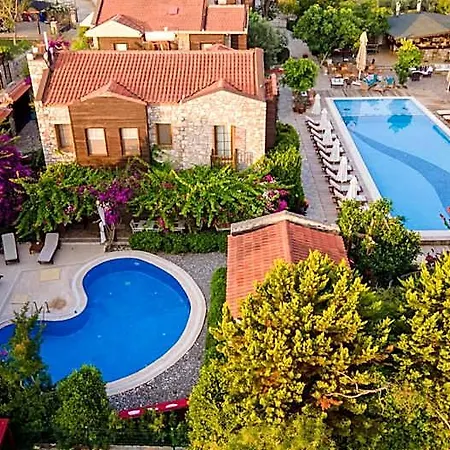 Hotel Luna Begonvil Tas Evler